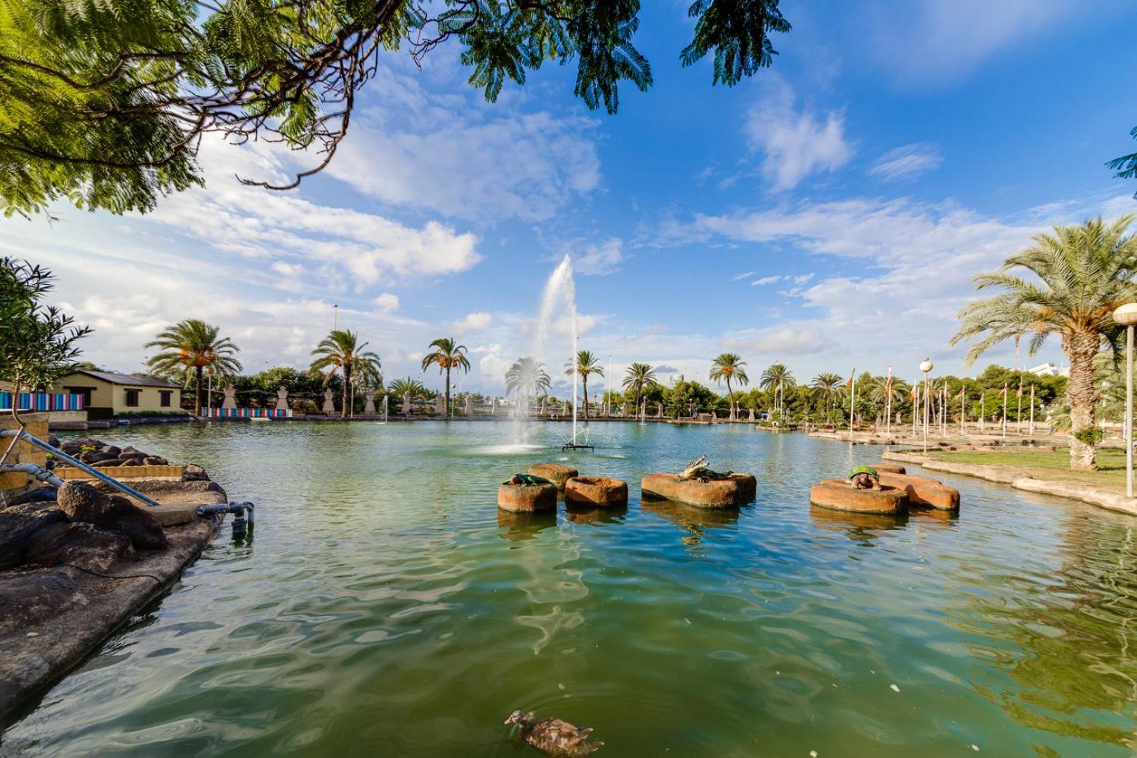 Parque De Las Naciones Torrevieja Buitenkant foto